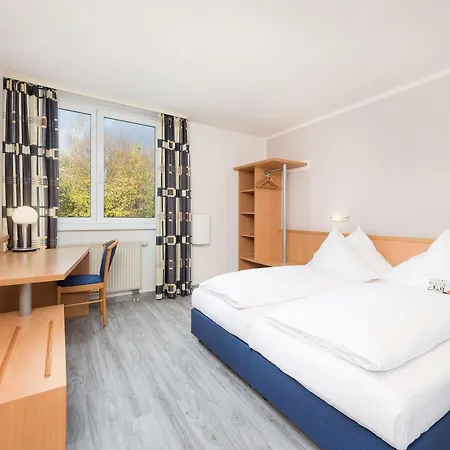 Courtyard By Marriott