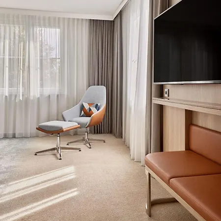Courtyard By Marriott
